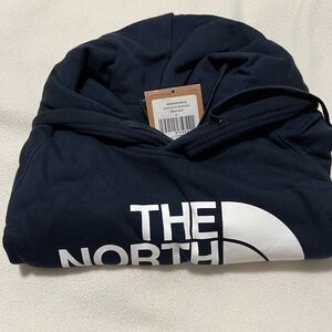 NWT The North Face women’s half dome Hoodie